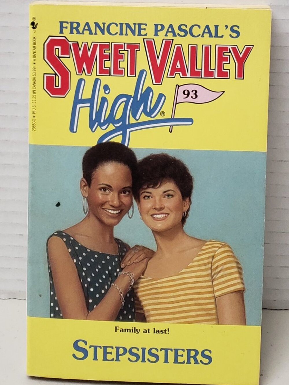 Sweet Valley High Book #93: Stepsisters